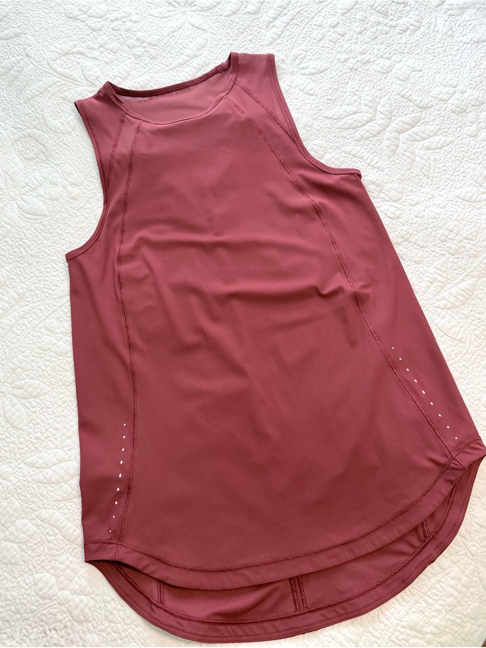 Lululemon Sculpt Tank Top Burgundy Reflective Women’s Size 2 EUC